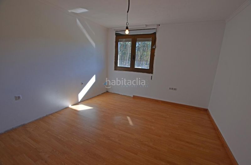 Foto 83581d32-c003-41ee-aa50-a08acc07eb41. Casa amb aparcament a Tomiño