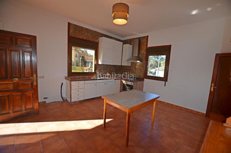 Foto bae0302a-8c0e-4968-8ab0-ba19fbeac045. Casa amb aparcament a Tomiño