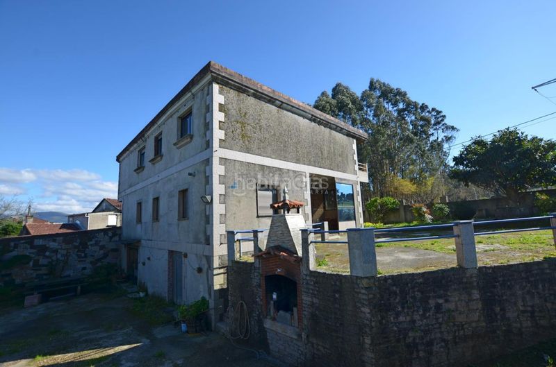 Foto eb68d01a-ec03-4727-8f7b-09581c606fa5. Casa amb aparcament a Tomiño