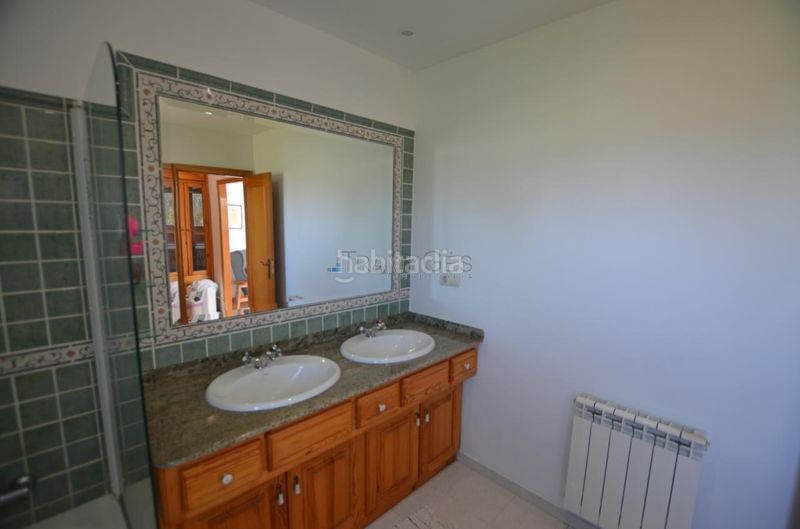 Foto b122486a-0a55-47dc-bbf0-392f562cbbf8. Chalet en Tomiño
