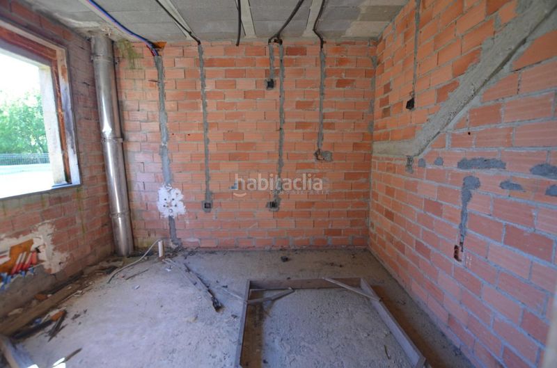 Foto bf0e9e9c-9745-4975-ba69-1cfc66b7bb3f. Xalet amb aparcament a Ponteareas