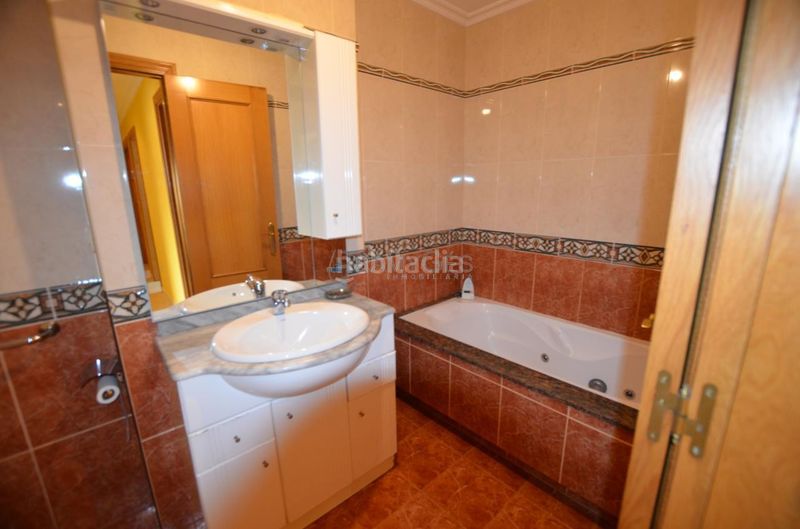 Foto 25c287f9-27f3-422d-aef0-8e9c733e2bf3. Pis amb aparcament a Guarda (A)