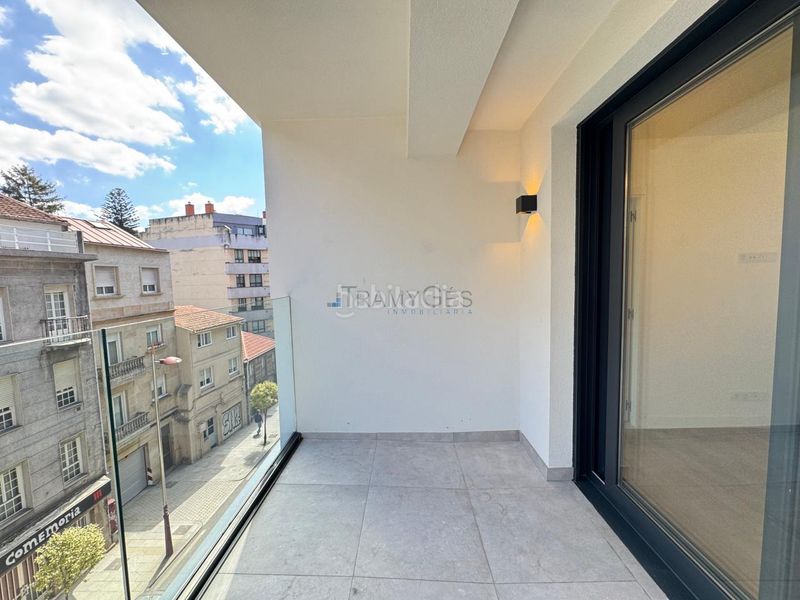 Foto 0082b20b-eb6b-4665-afc8-04c9b1d51723. Pis amb calefacció aparcament a Teis Vigo