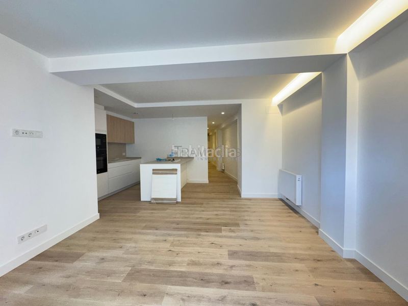 Foto 242877a5-e79a-42ea-a4c7-433cd50b47e2. Pis amb calefacció aparcament a Teis Vigo