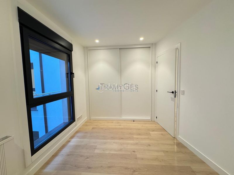 Foto 84ccbf11-1173-4411-a642-37943e043036. Pis amb calefacció aparcament a Teis Vigo