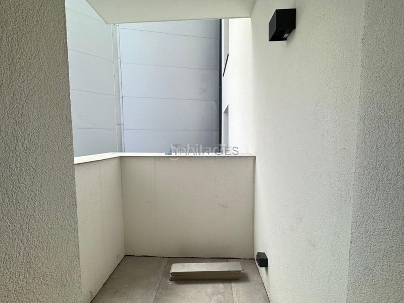 Foto 421f8db3-7492-46d8-96e2-d423e23c7fb9. Pis amb calefacció aparcament a Teis Vigo