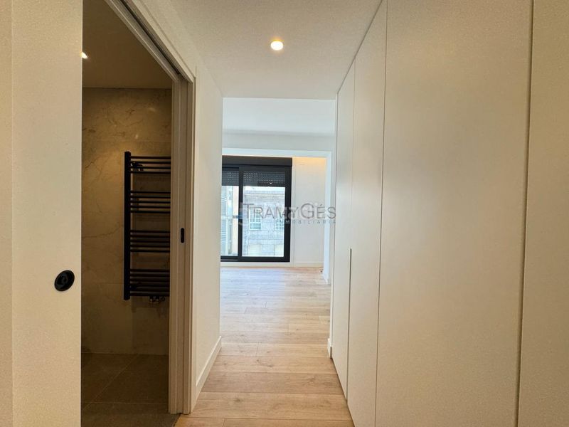 Foto bcfb2f98-9896-4050-8e02-946e817c1c50. Pis amb calefacció aparcament a Teis Vigo