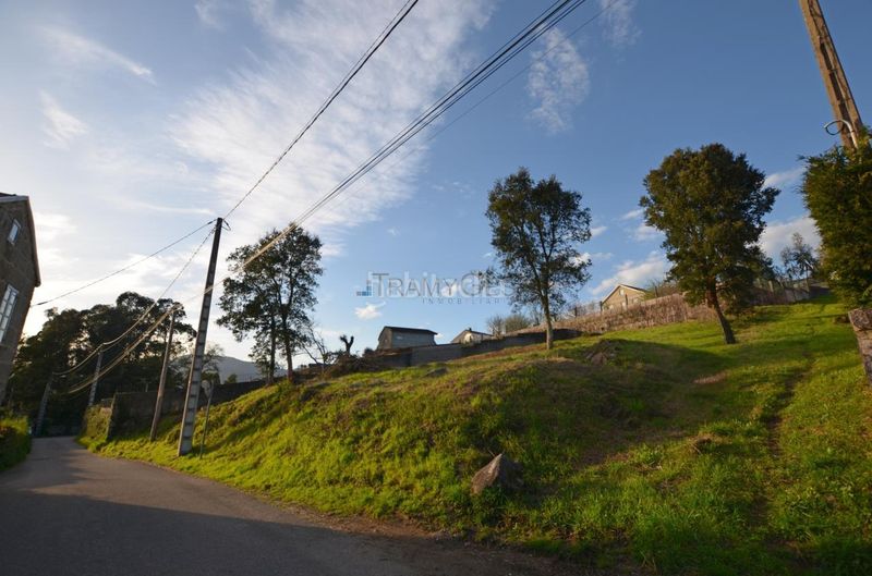 Foto 9e18b1ec-1157-4e33-b208-c66c50fbb396. Terreny residencial a Tui