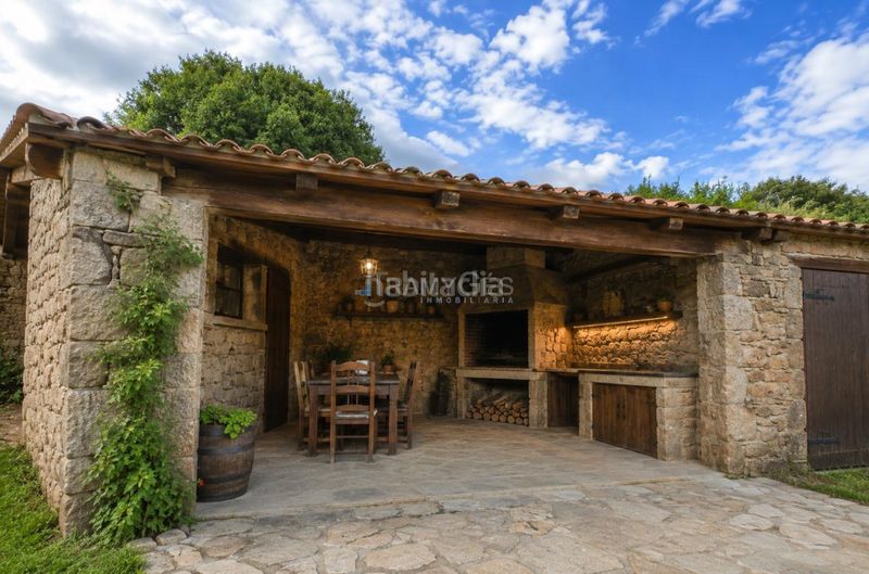 Foto 7c75eb00-8b0d-4302-90c0-498e2f8d9961. Casa amb calefacció aparcament a Tomiño