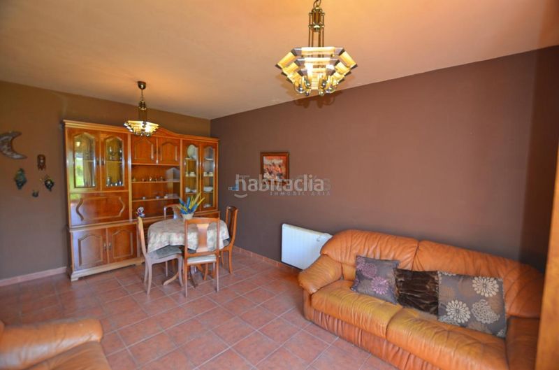 Foto 3f8d0de5-c8df-4057-a22f-e6440f9c0f7e. Casa amb calefacció a Tomiño