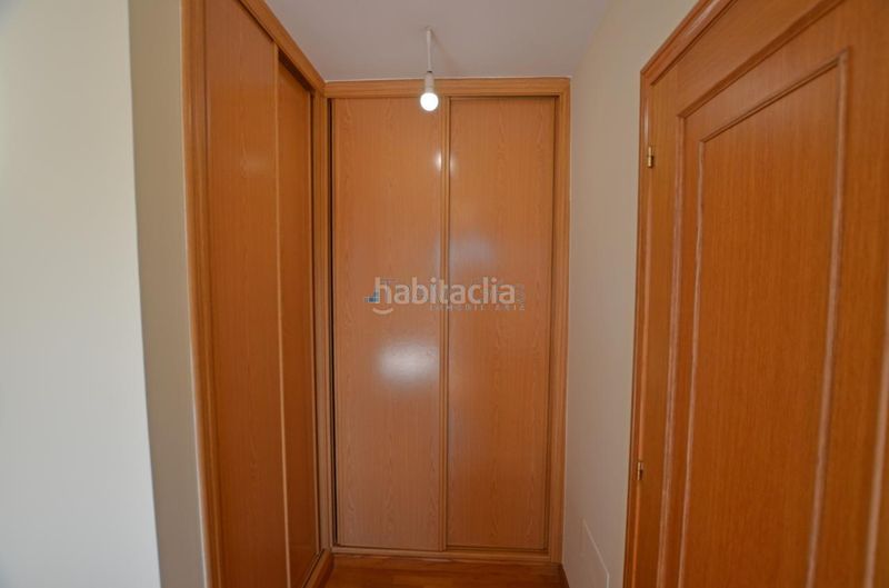Foto a66af0eb-b718-49dd-815e-2eb03a476126. Àtic amb calefacció aparcament a Rosal (O)