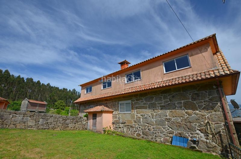Foto 186f7bc0-3cc0-43a4-8b08-0b5fa3896452. Casa amb calefacció piscina a Cañiza (A)