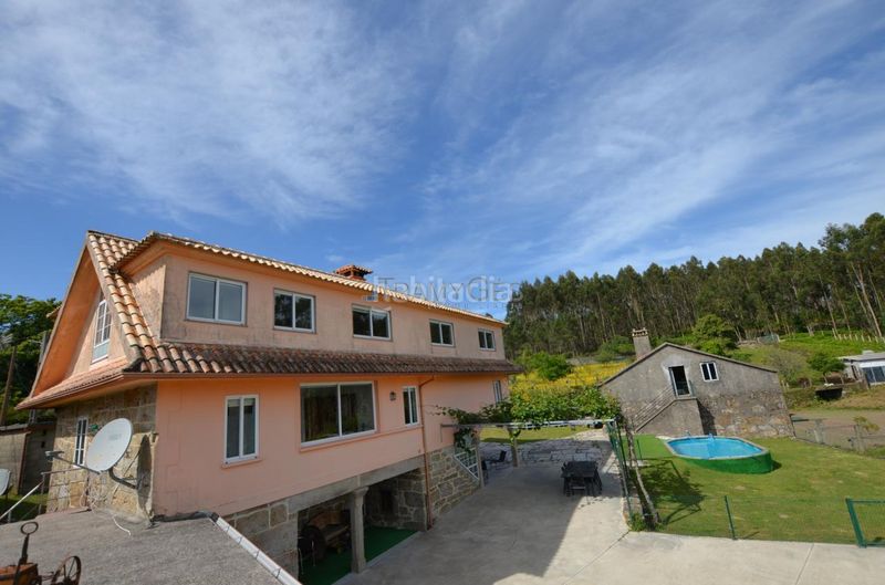Foto 2532d517-3c06-4772-8140-f62e729c2e96. Casa amb calefacció piscina a Cañiza (A)