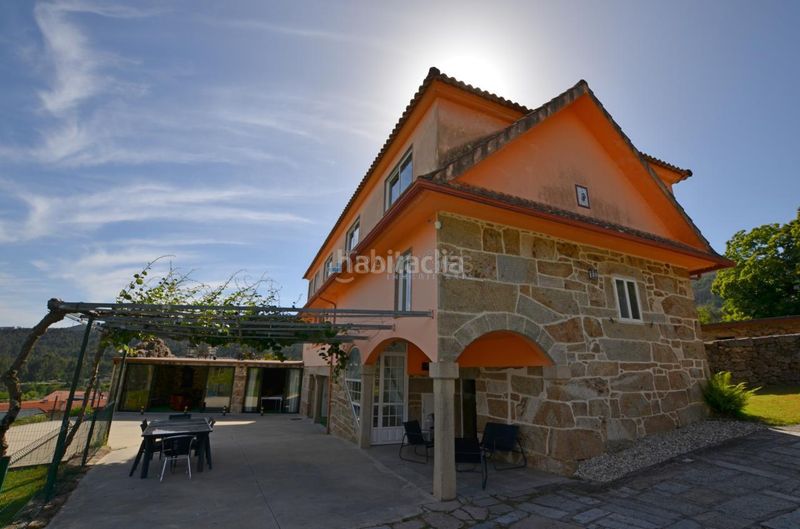Foto ab0cc300-e237-4e03-8954-2e4f4311cac0. Casa amb calefacció piscina a Cañiza (A)
