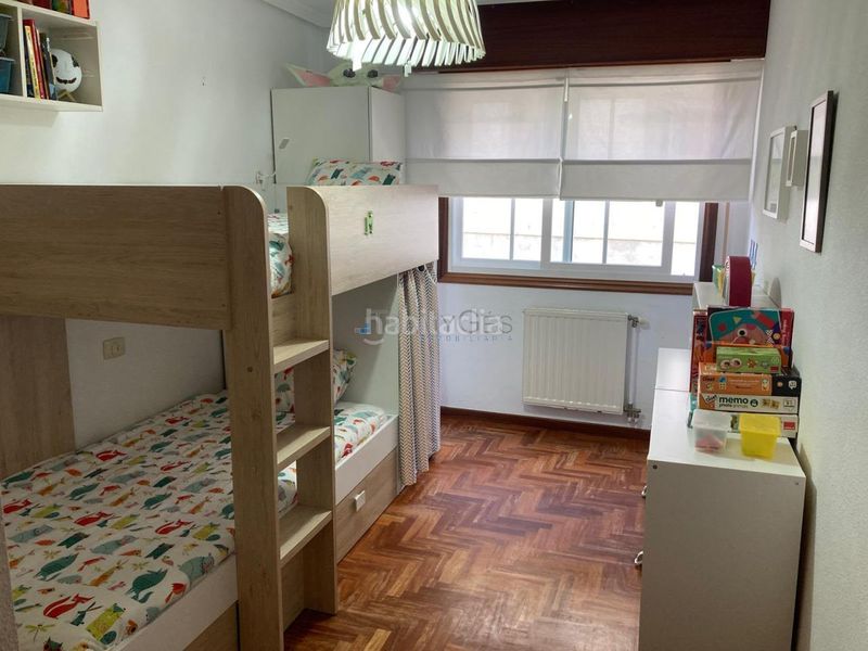Foto 5dd0e03e-e496-428c-a997-a5790260bde6. Pis amb calefacció aparcament a Nigrán centro Nigrán