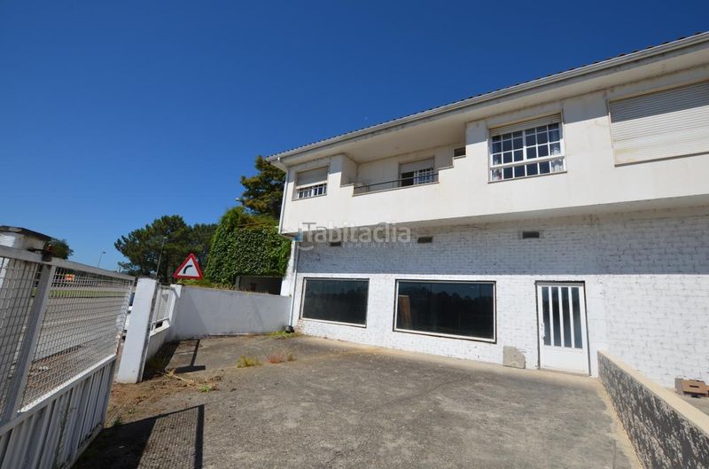 Foto 93f3f482-a406-4d9c-8d47-0961982eb727. Casa aparellada amb calefacció aparcament a Tui