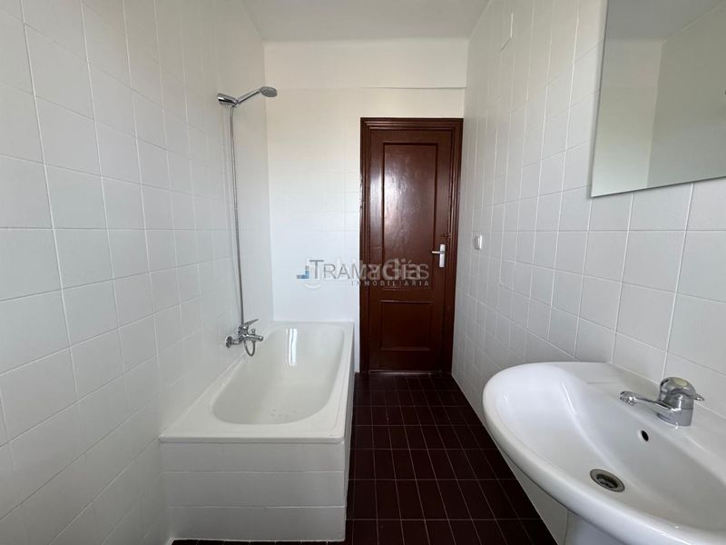 Foto 79390416-c96a-4db7-8856-bf77da49ce55. Pis a Teis Vigo