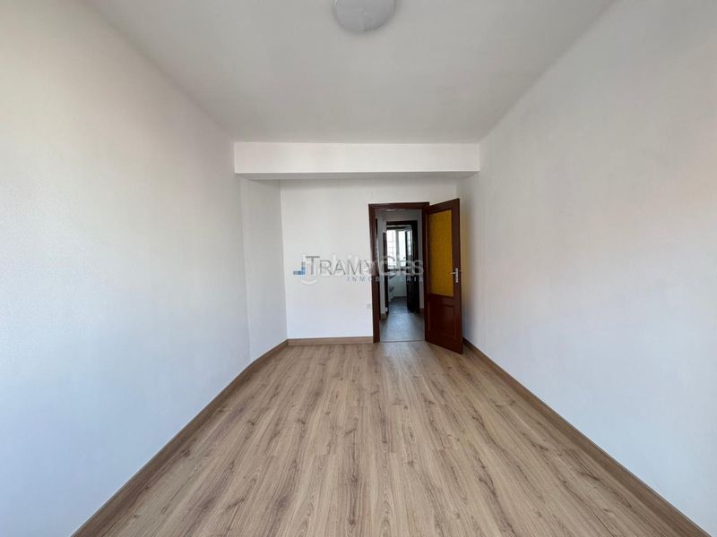 Foto b96428de-2c6a-4658-bcae-cbd8399ee064. Pis a Teis Vigo