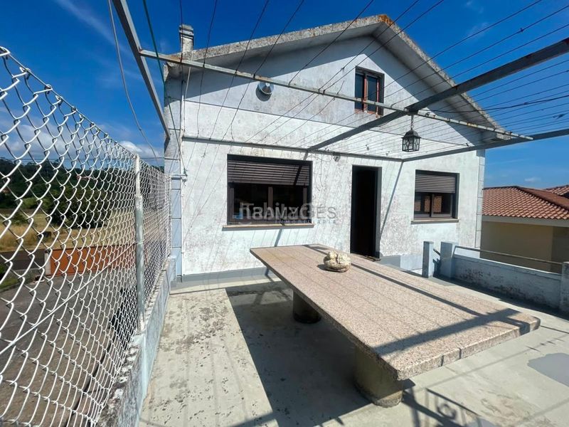 Foto 070489d2-ad3c-4c95-886d-7b13927eddde. Casa amb calefacció a Rosal (O)