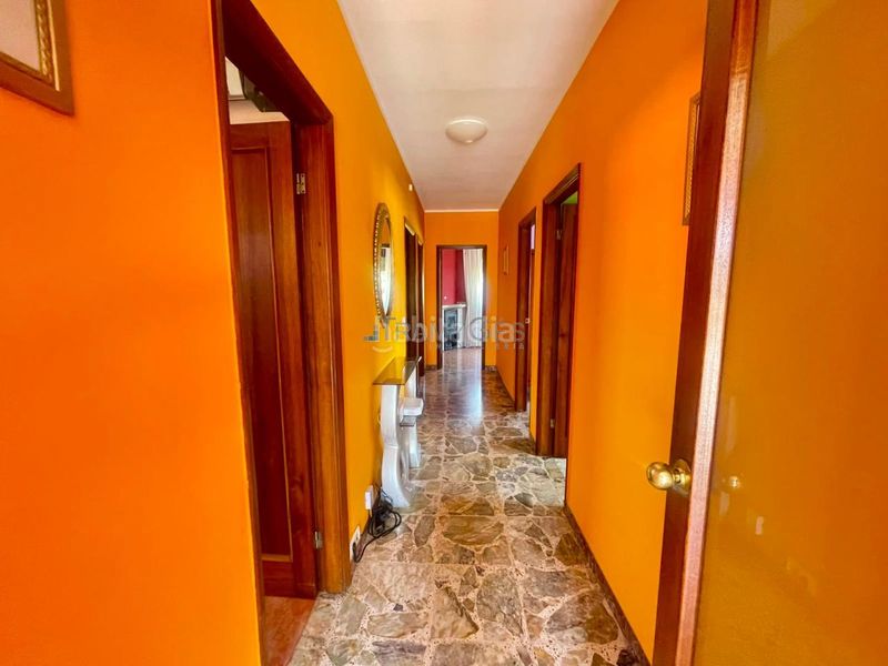 Foto b3a43671-cb53-4a24-8759-66b3ebddd98a. Casa amb calefacció a Rosal (O)