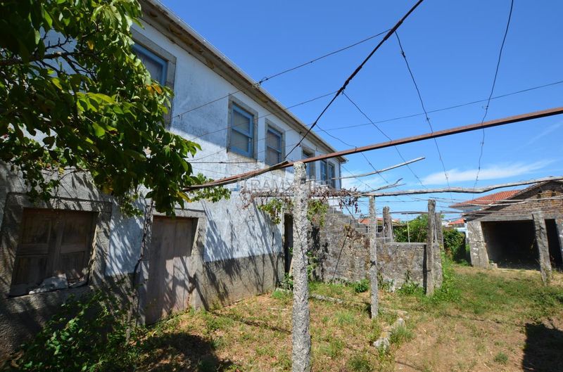 Foto cec07c4f-5903-46be-aa94-c58c6aaed437. House with parking in Tomiño