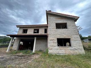 House in Nogueira de Ramuín