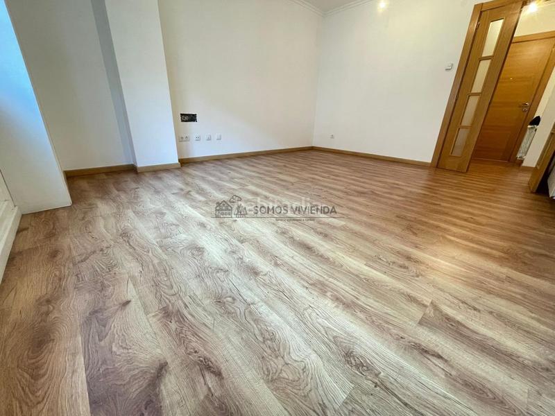 Foto 6b7c2c86-af73-4f9a-bf94-a7f4348ce89b. Etagenwohnung mit heizung in Centro Ourense