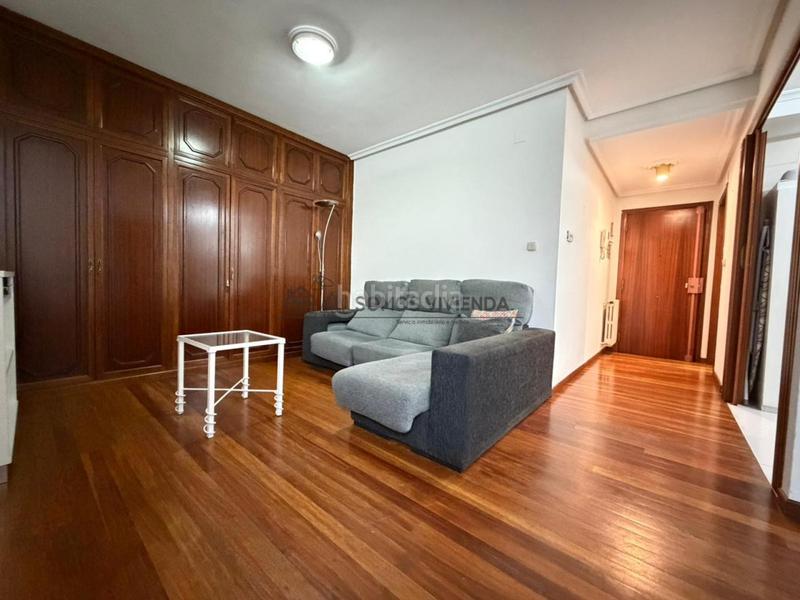 Foto 13529e72-ad6b-4df2-8462-72a215a47c55. Lloguer apartament amb calefacció a Centro Ourense