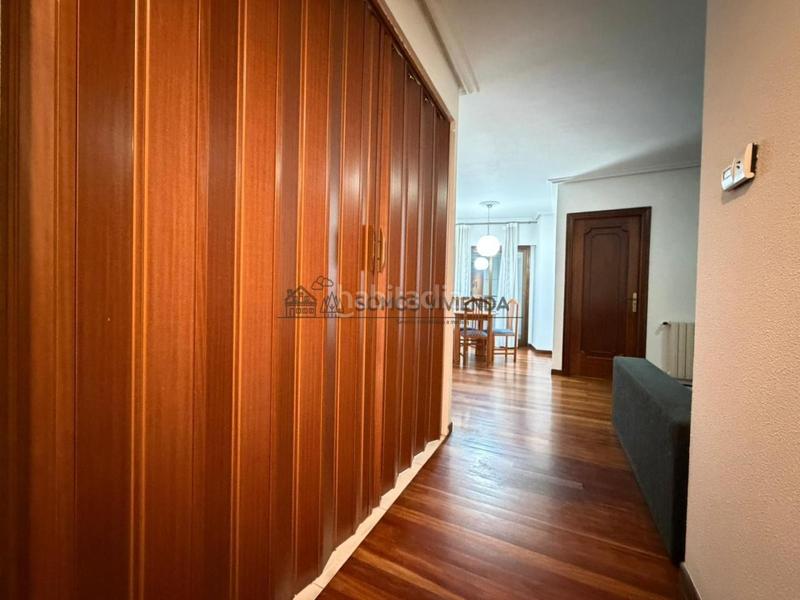 Foto 36f7923d-7dc2-46a0-9834-866d5c590647. Lloguer apartament amb calefacció a Centro Ourense