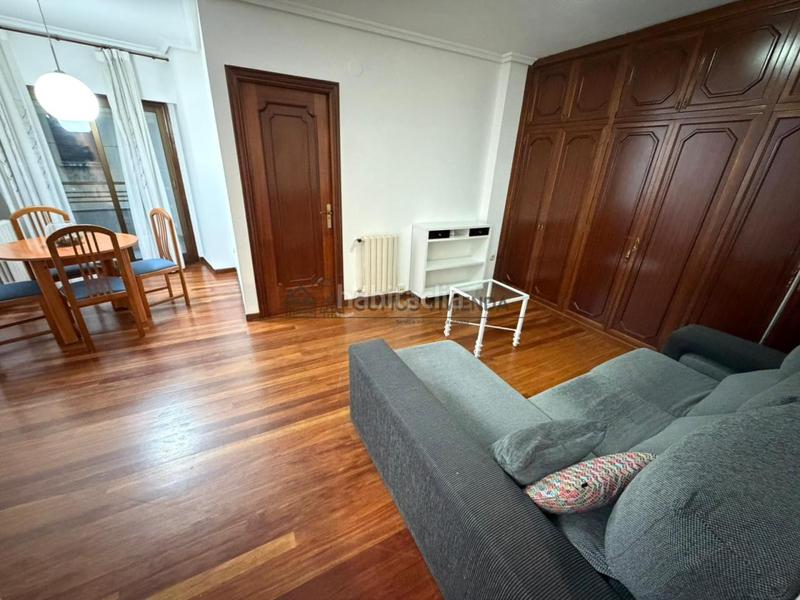 Foto b3febb57-fcff-4c94-be57-7973b18f1525. Lloguer apartament amb calefacció a Centro Ourense