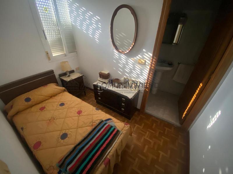 Foto 4d807383-64c3-4bcc-ac10-59d0775282f9. Haus mit heizung in Polvorín Ourense