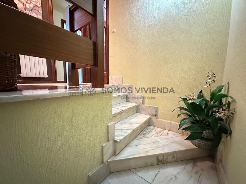 Foto 115e6b37-f588-44d8-ae2d-51e8de4a189a. Casa bifamiliare con riscaldamento parcheggio in Barbadás