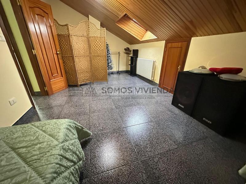 Foto 6ef2b9c4-9c45-4afe-8b2a-389d1f5b117b. Casa bifamiliare con riscaldamento parcheggio in Barbadás