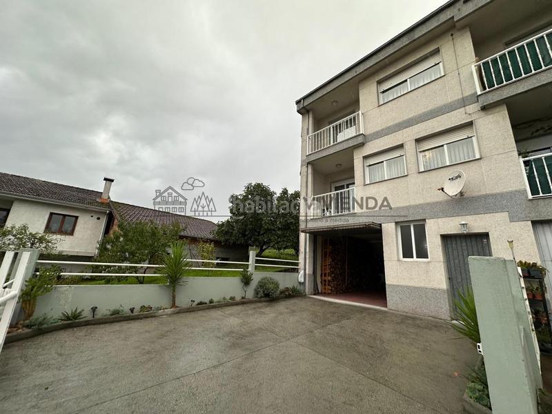 Foto 99e7a8d3-4fed-4894-a4d0-9b9047c7a4f0. Casa bifamiliare con riscaldamento parcheggio in Barbadás