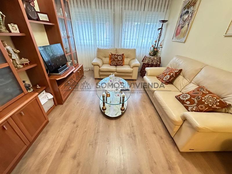 Foto a6a15fa3-9e59-405c-89c1-50d1f7277160. Casa bifamiliare con riscaldamento parcheggio in Barbadás