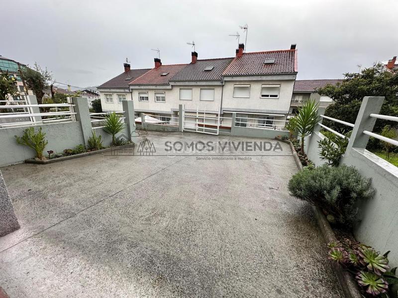 Foto fa81efe0-7e35-4341-ba99-887930288d5c. Casa bifamiliare con riscaldamento parcheggio in Barbadás