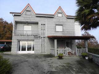 Casa a Toén