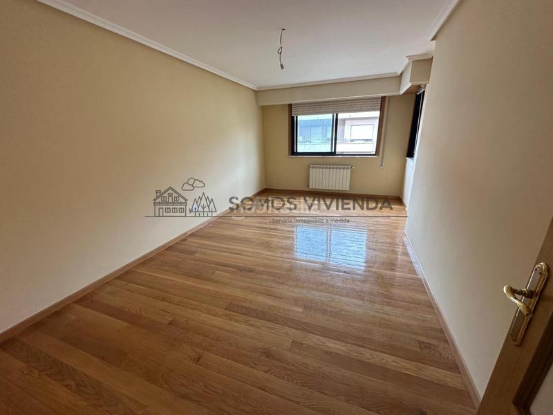 Foto e8687c11-8951-4d0a-a3d5-f25a6ea0ae5e. Piso en Centro Ourense
