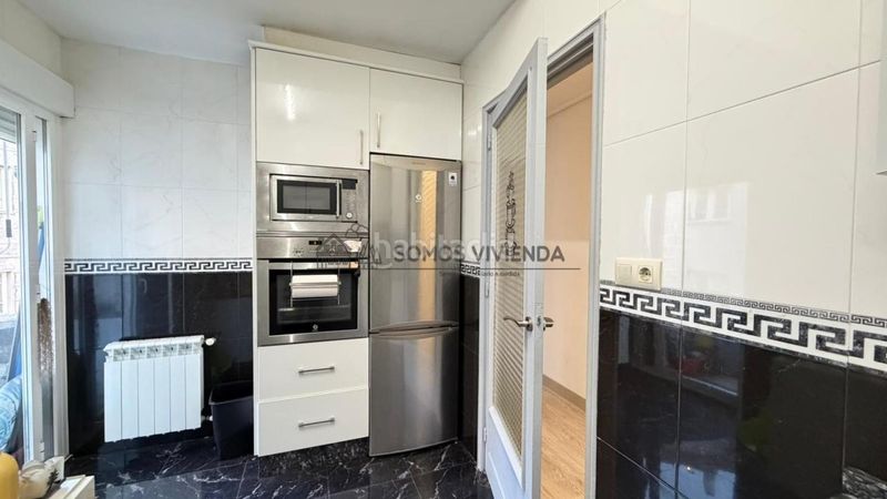 Foto 11acdafb-8a83-4a59-8d6d-f60a697d82e7. Piso en Centro Ourense