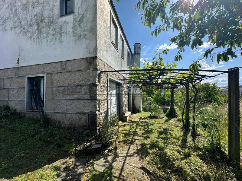 Foto 1f2afb5c-4ce5-4d00-a641-f52aad126dbb. Casa en As Lagoas Ourense