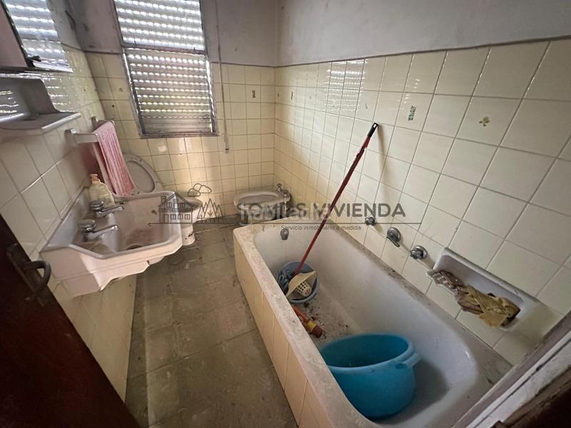 Foto 8e58dceb-db62-421c-ac7a-b7354f9d6515. Casa en As Lagoas Ourense