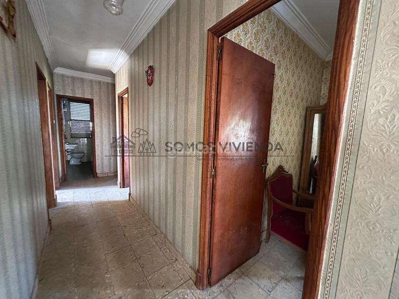 Foto d3a0f0b7-0853-4e91-a0a4-7d49d7f95e56. Casa en As Lagoas Ourense