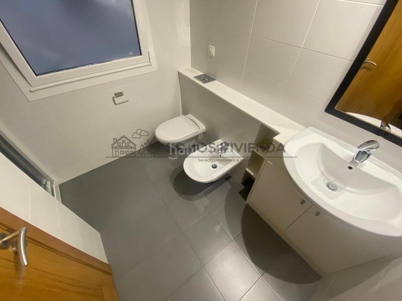 Foto 9e5a5d82-3769-41d4-a8ae-fdeccfafe6aa. Location appartement avec chauffage parking dans Centro Ourense