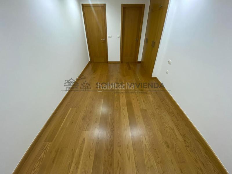 Foto 2c74a533-079c-4df5-9890-7907eadbb40d. Rent flat with heating parking in Centro Ourense