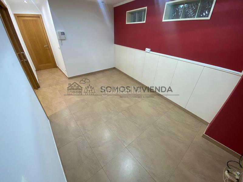 Foto 777214a9-4a5c-4c3d-871b-64fb6e8a41f3. Rent flat with heating parking in Centro Ourense