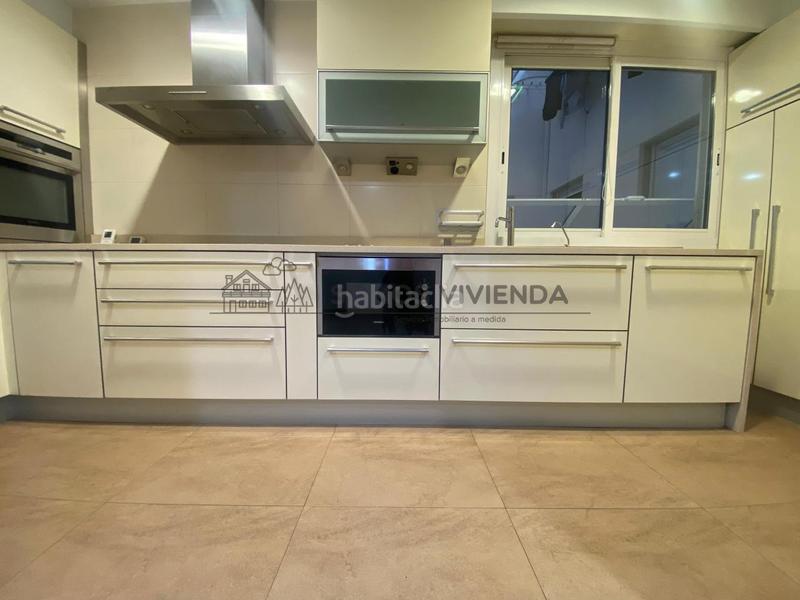 Foto f05d5d38-7343-4d83-a42c-cc7055016b7c. Lloguer pis amb calefacció aparcament a Centro Ourense