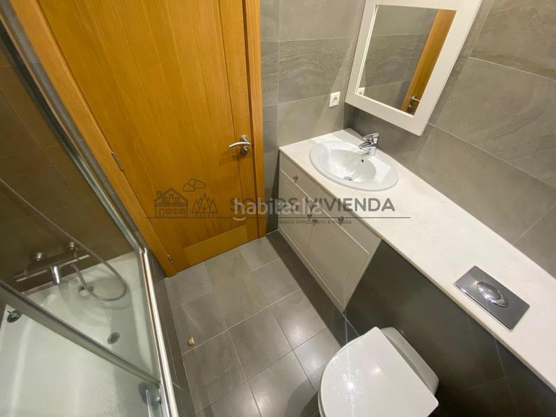 Foto a8b81ac6-d083-4a30-ae51-6c43a7615c81. Alquiler piso en Centro Ourense