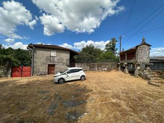 Casa en Amoeiro