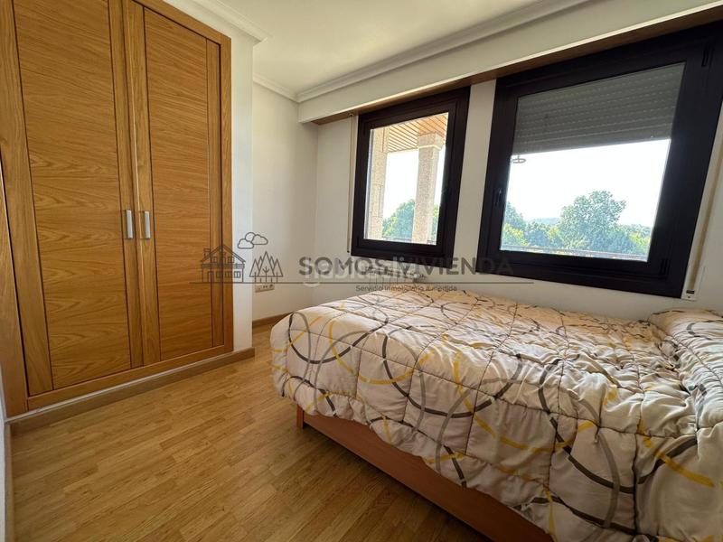 Foto 010b30a3-86eb-4aba-b9ce-61a5ea8d2ea4. Casa aparellada amb calefacció aparcament piscina a San Cibrao das Viñas