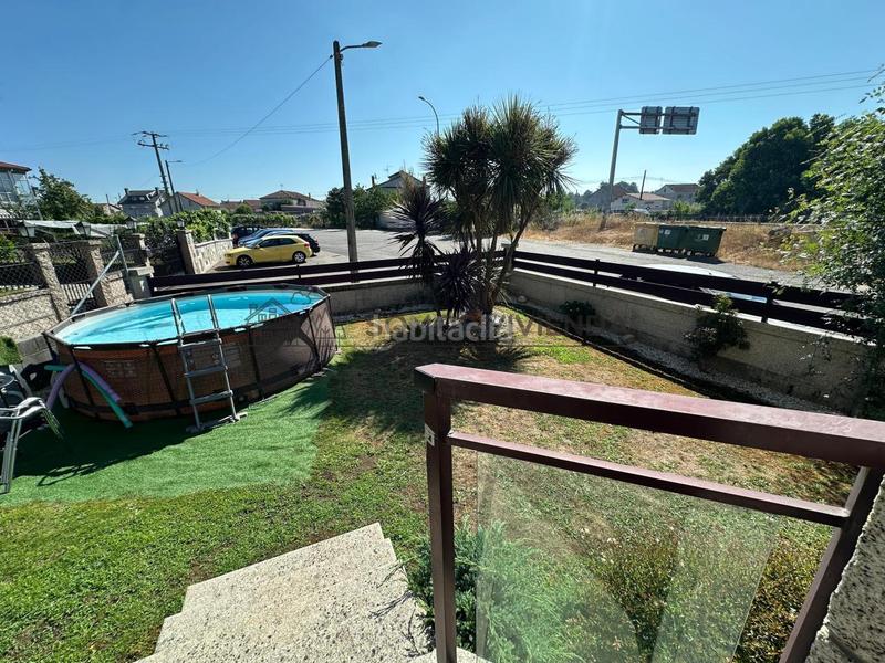 Foto a42e59dc-91aa-433e-8f1e-621a5958a99d. Casa aparellada amb calefacció aparcament piscina a San Cibrao das Viñas